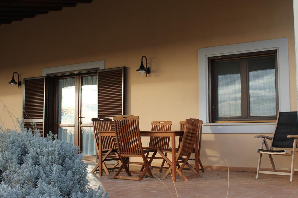 Agriturismo Colle D' Oro Pescia Romana Oda fotoğraf